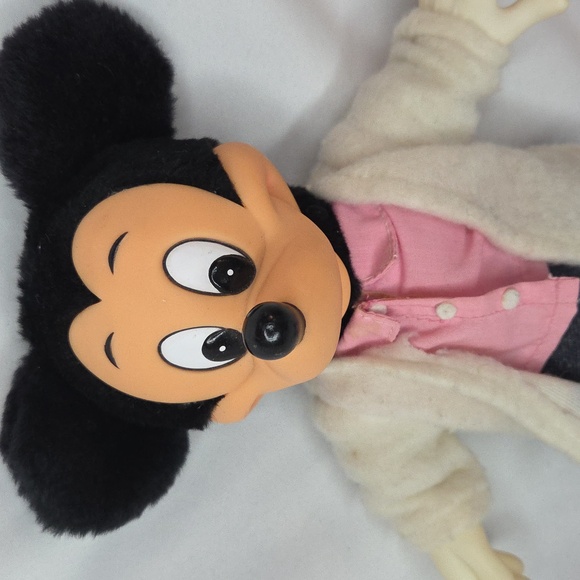 Disney Mickey Mouse Sock Hop Greaser Vinyage 1990s plush vinyl face - Picture 3 of 17